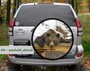 Kryt rezervy automobilu - motiv Medvěd detail