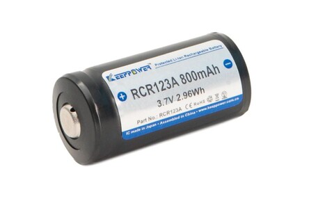 Dobíjecí baterie Keeppower RCR123A 800 mAh (Li-Ion)
